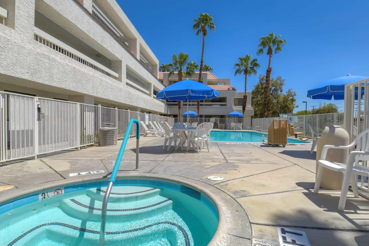 Motel 6-Palm Springs, Ca - Downtown Екстериор снимка