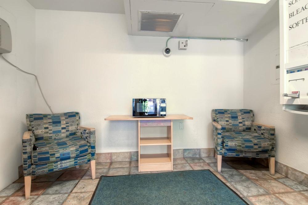 Motel 6-Palm Springs, Ca - Downtown Екстериор снимка