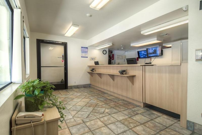 Motel 6-Palm Springs, Ca - Downtown Екстериор снимка